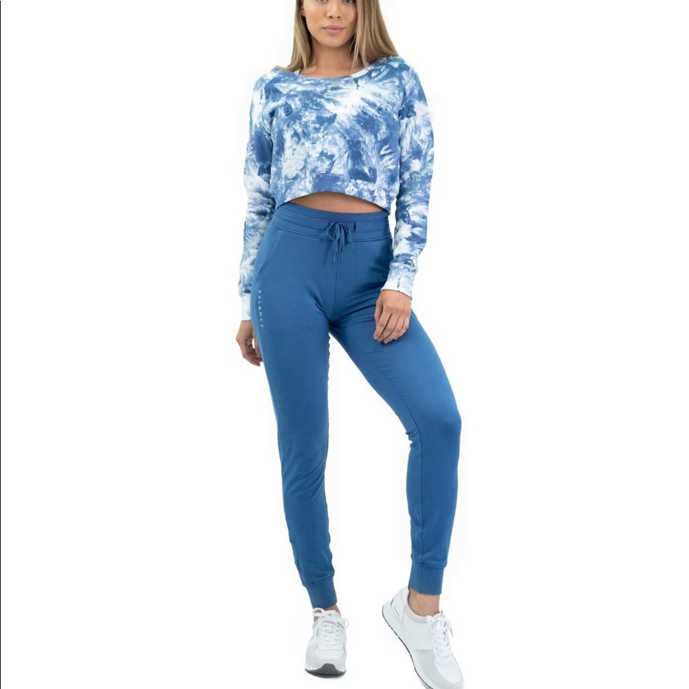 Balance Athletica Select Joggers in Clarity